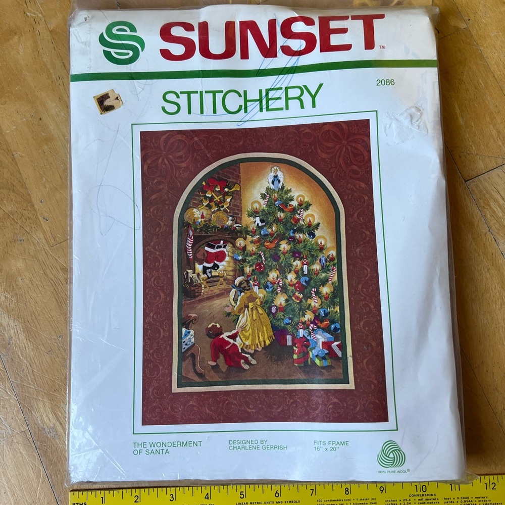 Wool Sunset Stitchery Christmas Tree Picture Kit